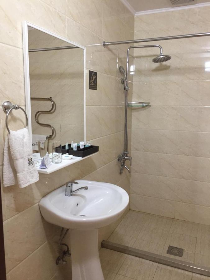 Park Hotel Al Bustan Shymkent Ngoại thất bức ảnh