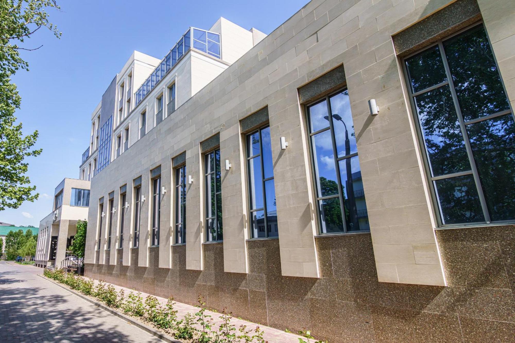 Park Hotel Al Bustan Shymkent Ngoại thất bức ảnh