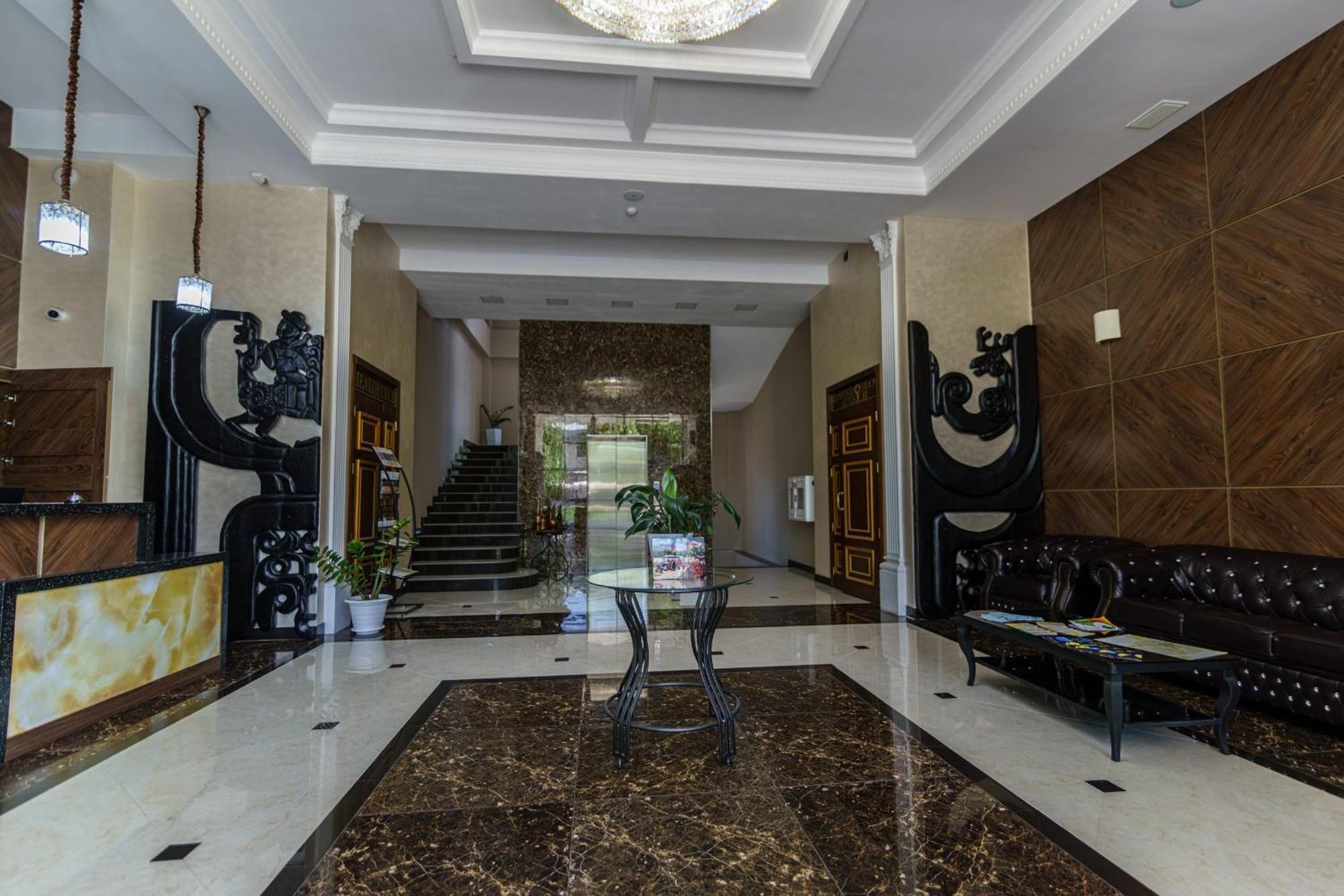 Park Hotel Al Bustan Shymkent Ngoại thất bức ảnh