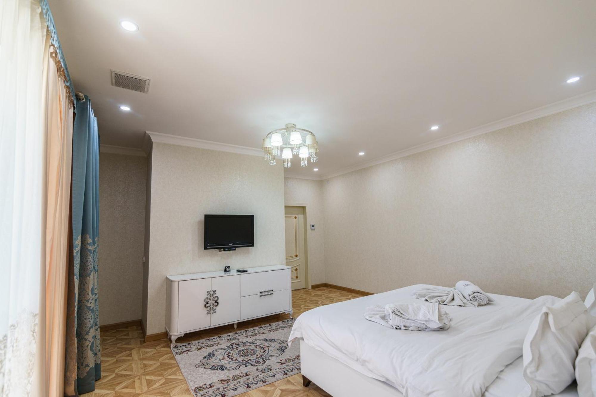 Park Hotel Al Bustan Shymkent Ngoại thất bức ảnh