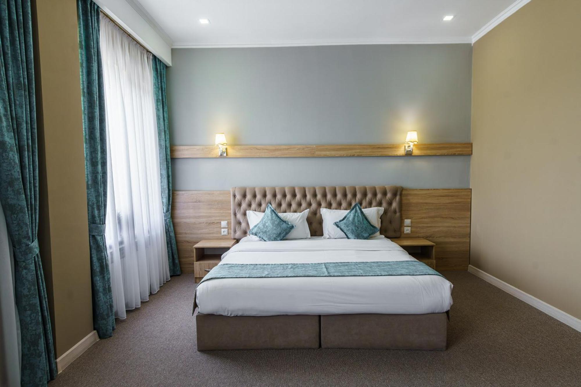 Park Hotel Al Bustan Shymkent Ngoại thất bức ảnh